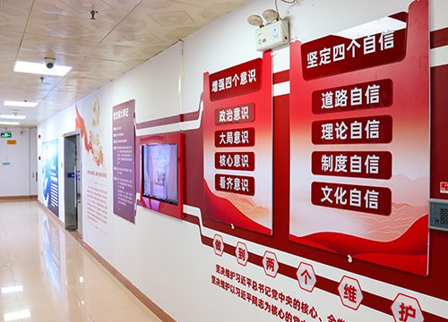 强化标杆引领，推进阵地建设